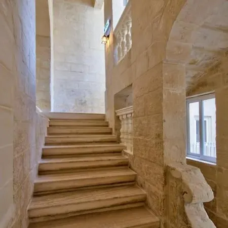 Vallettastay Old 7 Appartement *