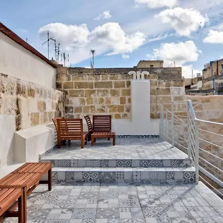 Old 7 By Vallettastay * La Valletta