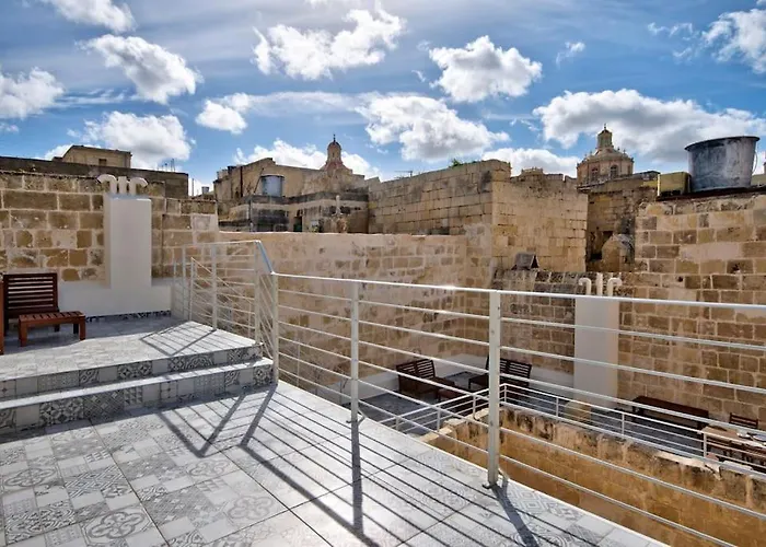 Old 7 By Vallettastay Apartament